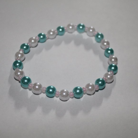 Handmade Blue and white pearl beads with pink Czech beads - Picture 3 of 3